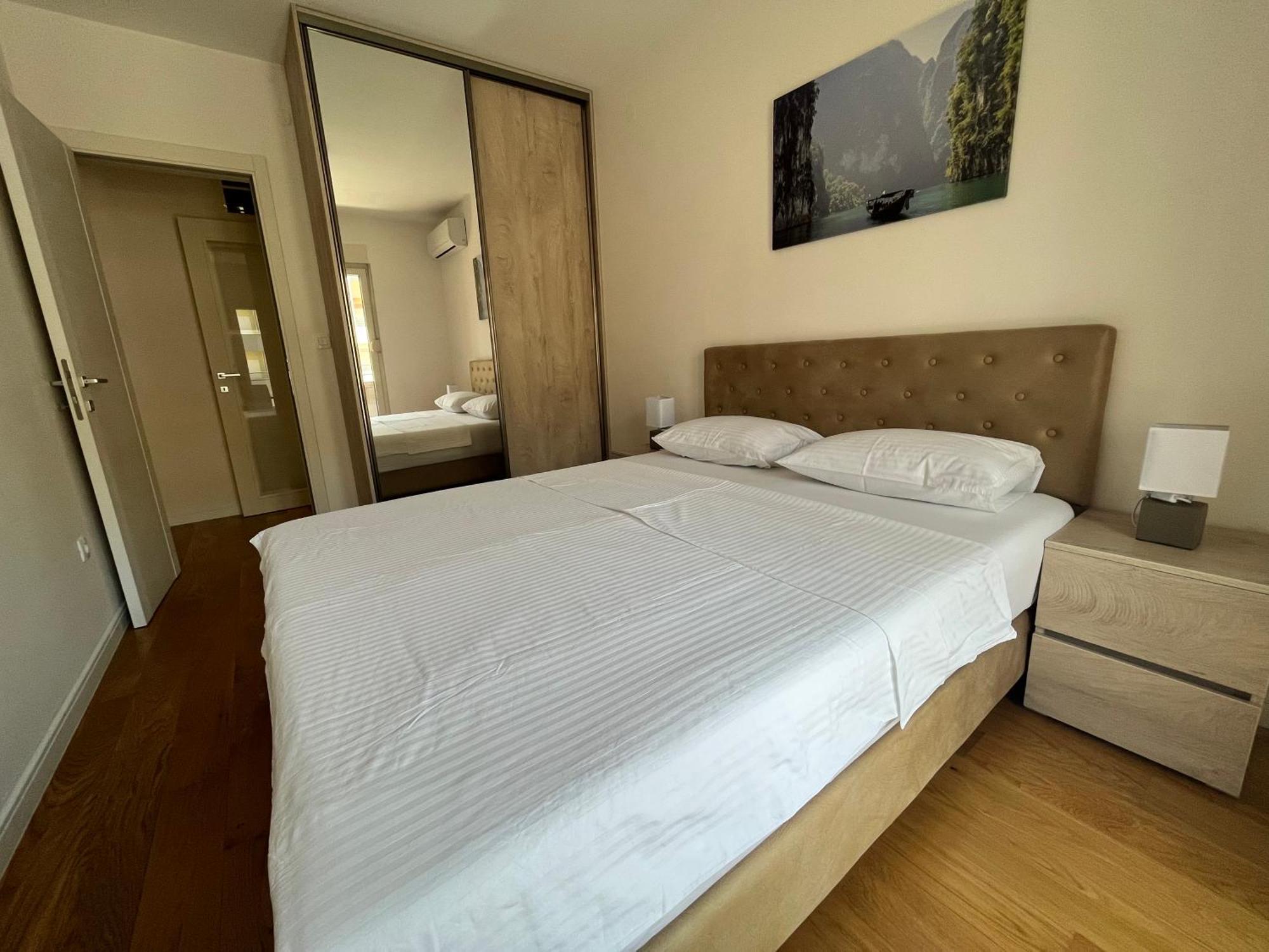 Apartments Centrale 28 Podgorica Zimmer foto